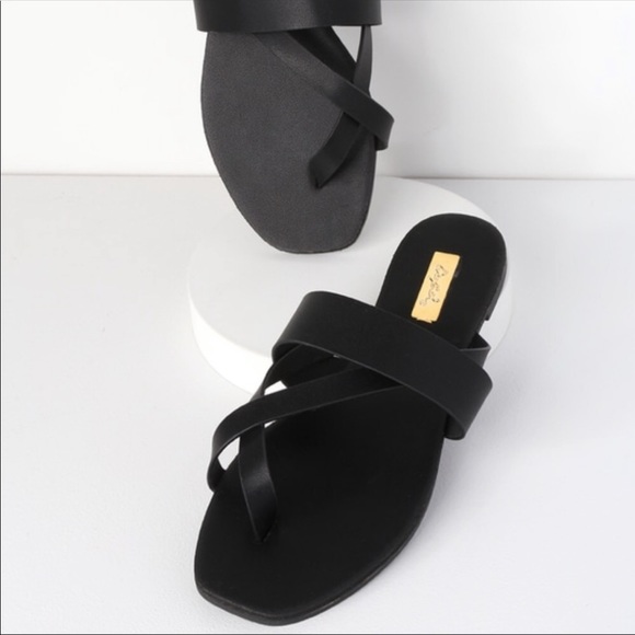 ✨ Just In✨ Crisscross Sandals - Picture 3 of 6